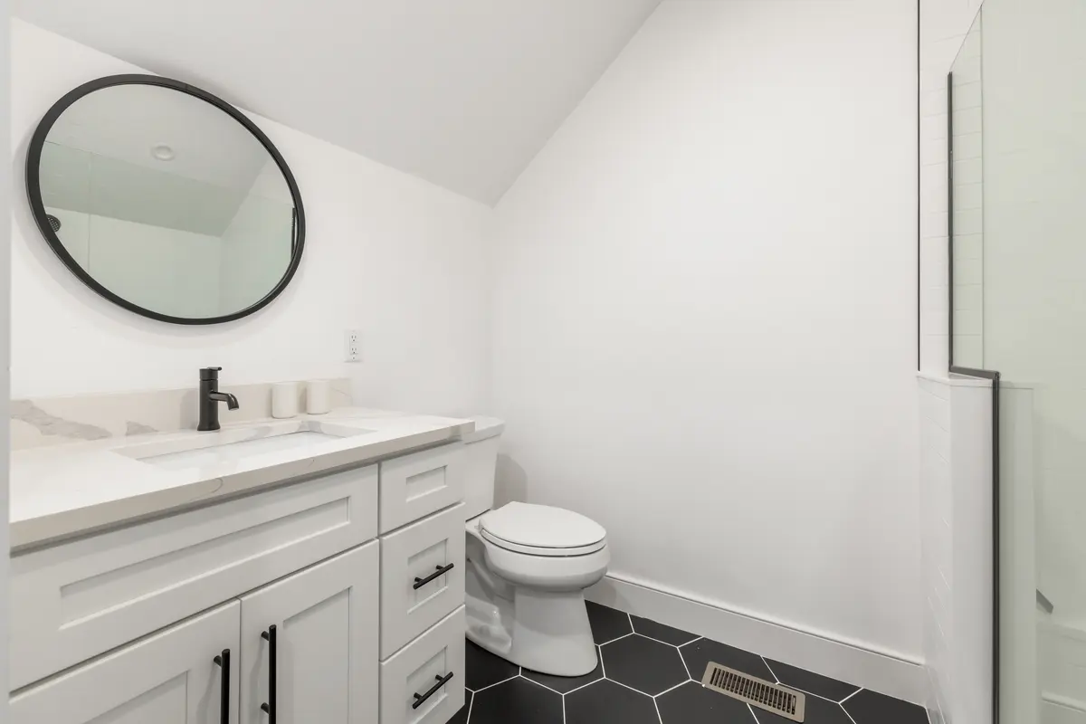 Top-floor bath