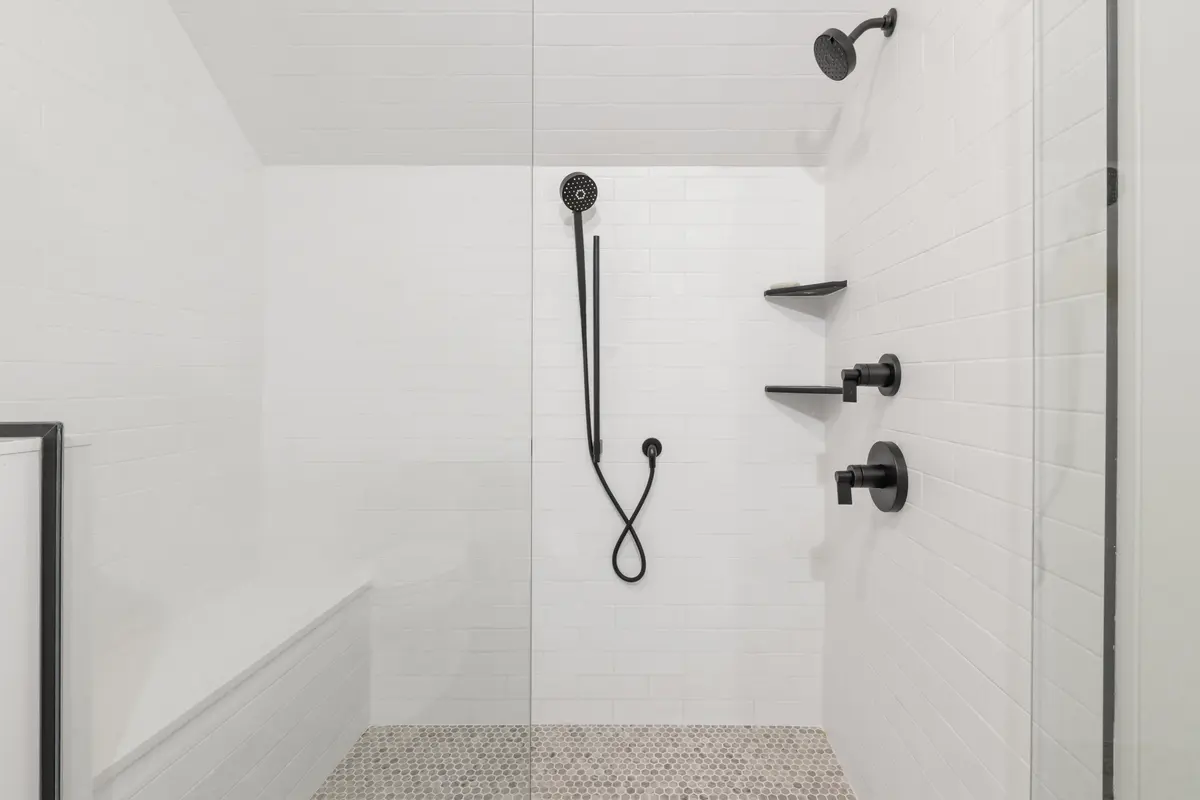 Shower in the top-floor bath